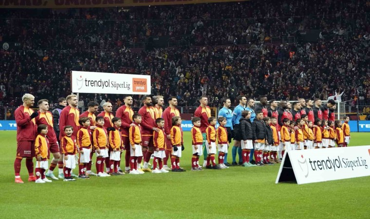 Trendyol Süper Lig: Galatasaray: 0 - Gaziantep FK: 0 (Maç devam ediyor)