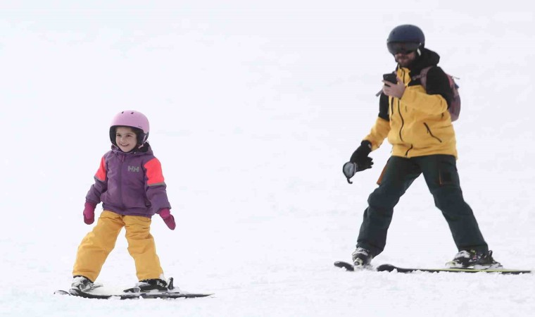 Uludağda kayak sezonu resmen açıldı