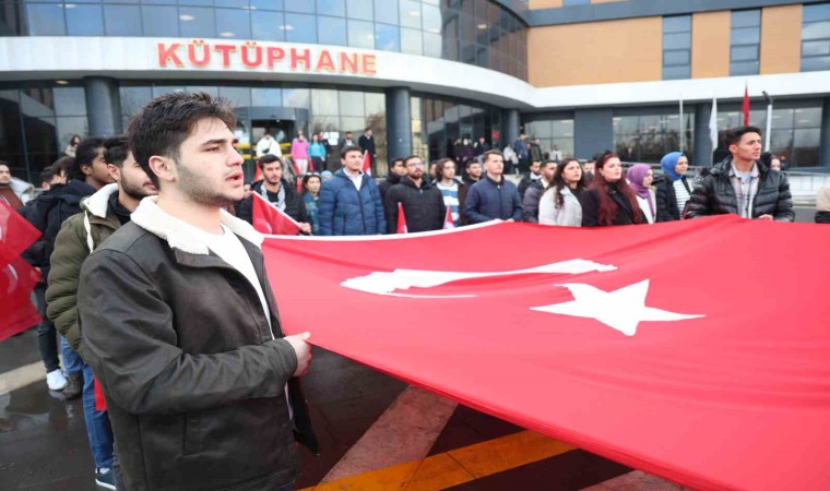 Üniversiteli öğrencilerden ‘Teröre Lanet yürüyüşü