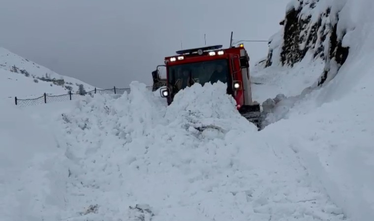 Vanda 65 yaşındaki hastaya snowtrack ambulansla ulaşıldı