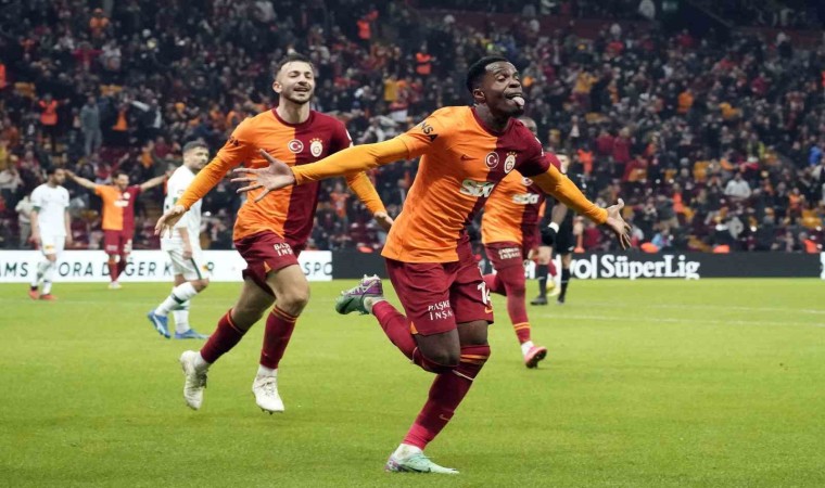 Wilfried Zaha 7. golünü attı