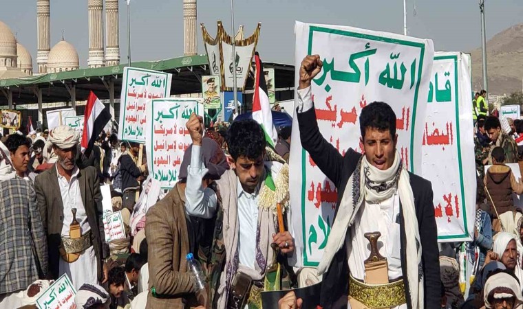 Yemende ABD ve İngilterenin saldırıları protesto edildi