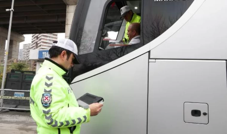 15 Temmuz Demokrasi Otogarı’nda emniyet kemeri denetimi