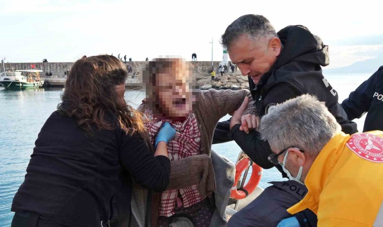 20 metrelik falezlerden düşen genç kadının çığlıkları limanı inletti