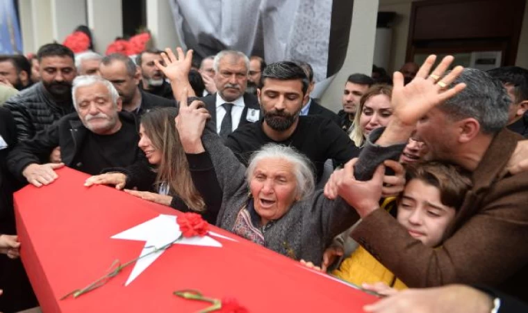 Adana Büyükşehir Belediye Başkanı Karalar’ın özel kalem müdür vekili için tören düzenlendi