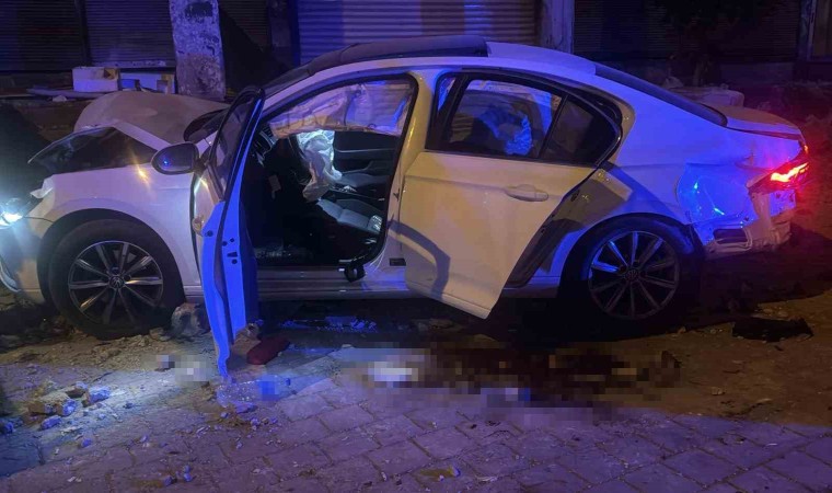 Adanada trafik kazası sonrası silahlar konuştu: 2 yaralı