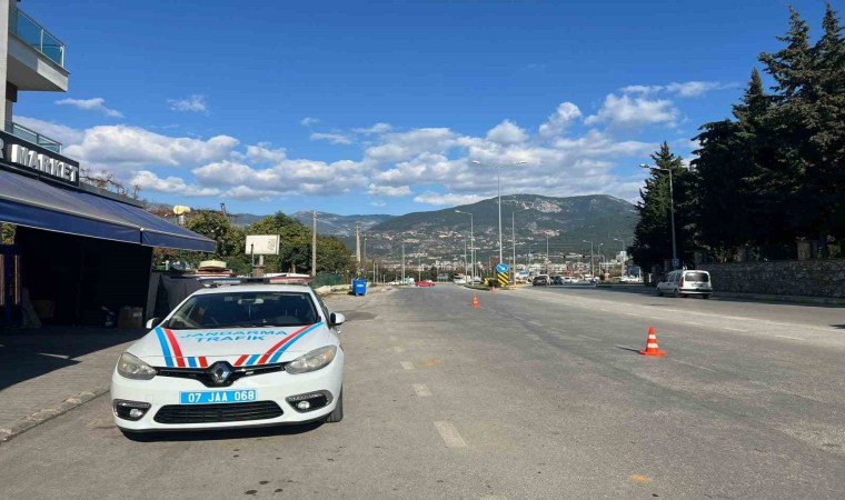 Alanyada 14 araç trafikten men edildi