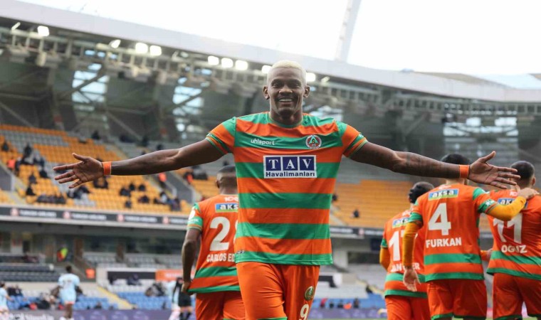 Alanyaspor, Sergio Cordovayı Rus ekibine kiraladı