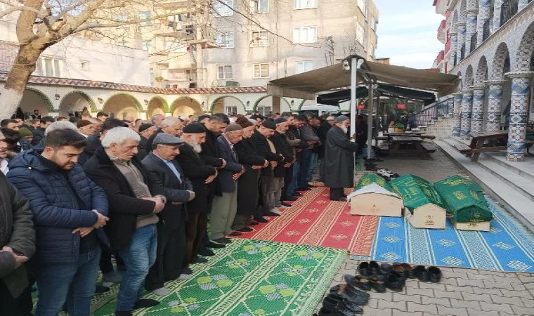 Anne ve babasını pompalı tüfekle öldürdü, yaralı kardeşinin boğazını kesti (4)