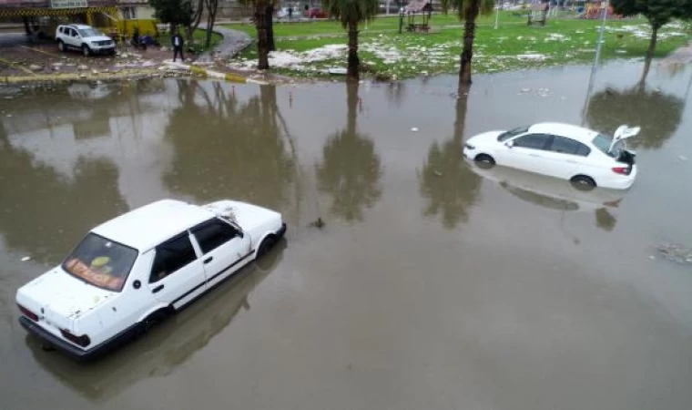 Antalya’yı sağanak vurdu; 5 ilçede okullar tatil (8)