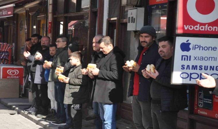 Asırlık geleneğe katılmak için İstanbuldan Mudurnuya geldiler