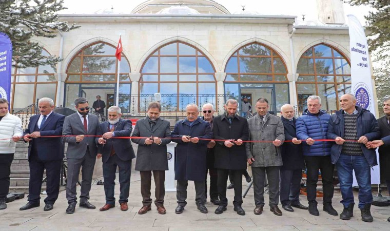 Atatürk Üniversitesi Lojmanlar Camii yeniden ibadete açıldı