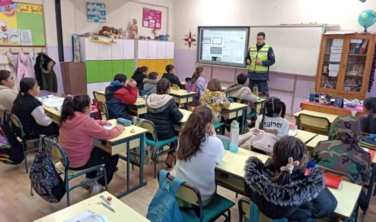 Aydında ortaokul öğrencilerine trafik eğitimi verildi