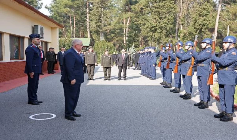 Bakan Güler: Türkiye müzakere masalarının vazgeçilmez üyesi haline geldi (2)