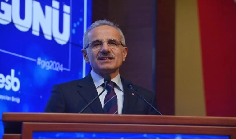 Bakan Uraloğlu: Ülkemizde sosyal medya kullanım süresi yaklaşık 3 saat