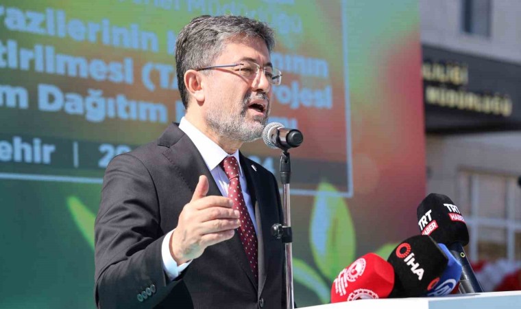 Bakan Yumaklı: Yerli ve milli tohum için firmalar çalışıyor