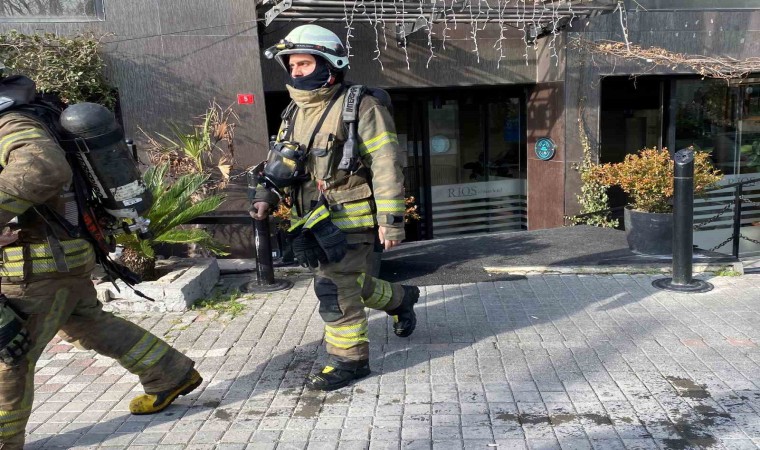 Bakırköyde otelde yangın paniği