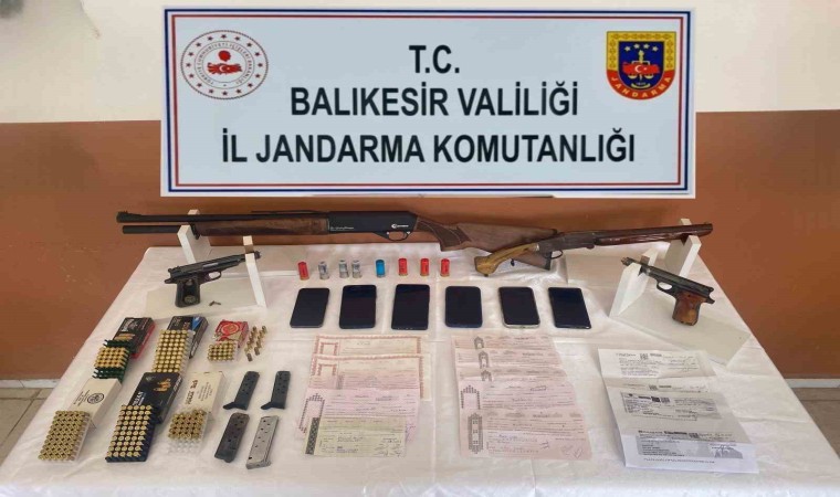 Balıkesirde tefecilik yapan suç örgütü çökertildi