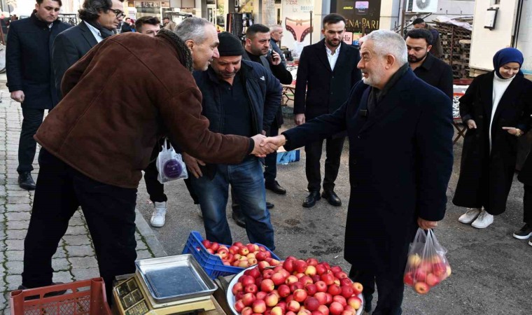 Başkan Başdeğirmene esnaftan destek