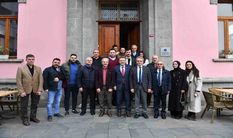 Başkan Genç, Trabzon Sanatevini ziyaret etti, iki sanat merkezi yapacaklarının müjdesini verdi