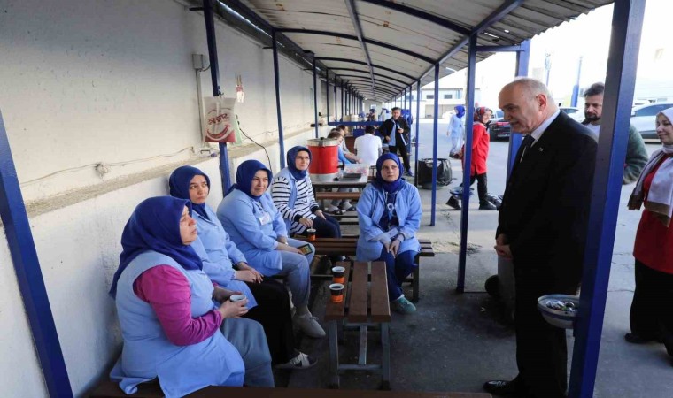 Başkan Özlü, “Üretim ve istihdam üssü fabrikalar çok önemli”