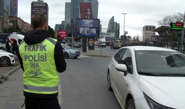 Beşiktaşta yayalara yol vermeyen sürücülere ceza yağdı