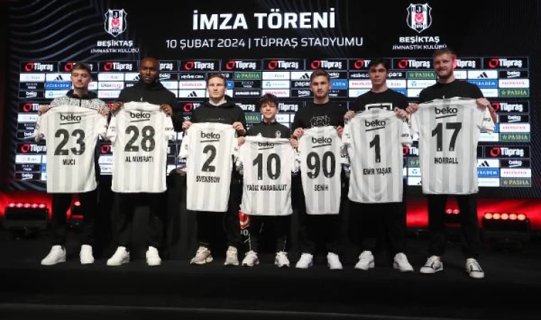 Beşiktaş’ta yeni transferler için imza töreni düzenlendi