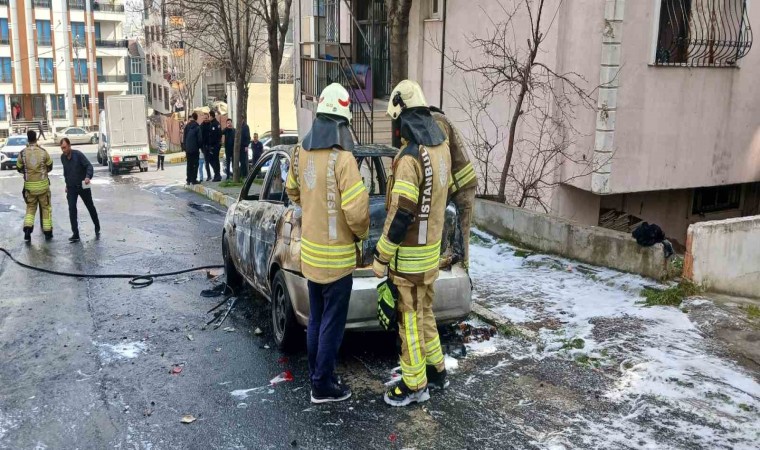 Beylikdüzünde tartıştığı komşusunu önce bıçakladı sonra arabasını yaktı