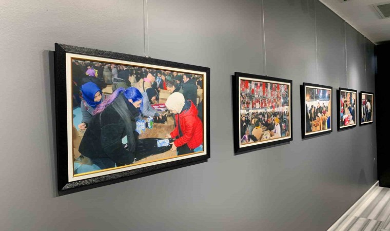 Beyoğlunda depremin 1. yıl dönümünde “Yalnız Değilsin” fotoğraf sergisi açıldı