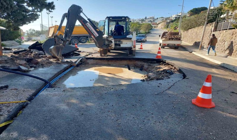 Bodrumda ana isale hattı patladı, lojmanı bu bastı