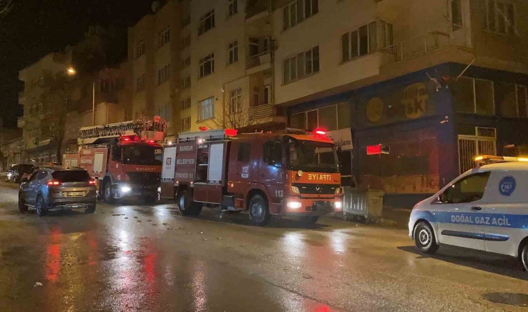 Burdurda bodrum katta korkutan yangın