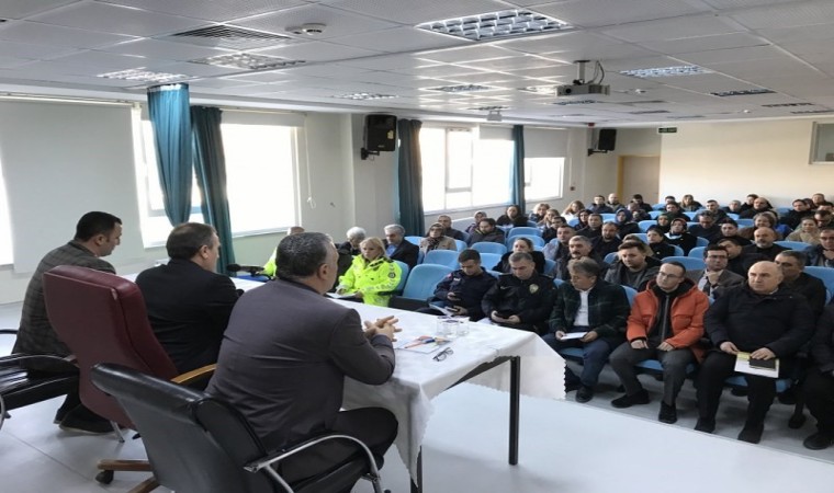 Burhaniyede ikinci dönem eğitim öğretim tedbirleri toplantısı yapıldı