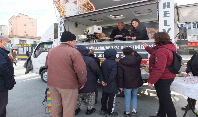 Burhaniyede kimse aç kalmıyor