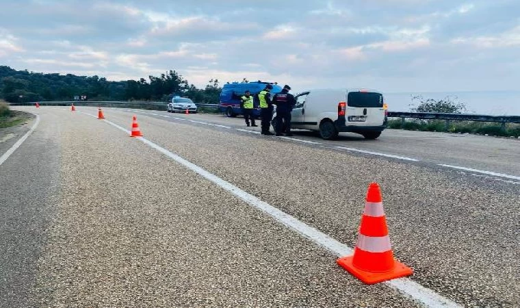 Bursa’da, çeşitli suçlardan aranan 75 kişi yakalandı