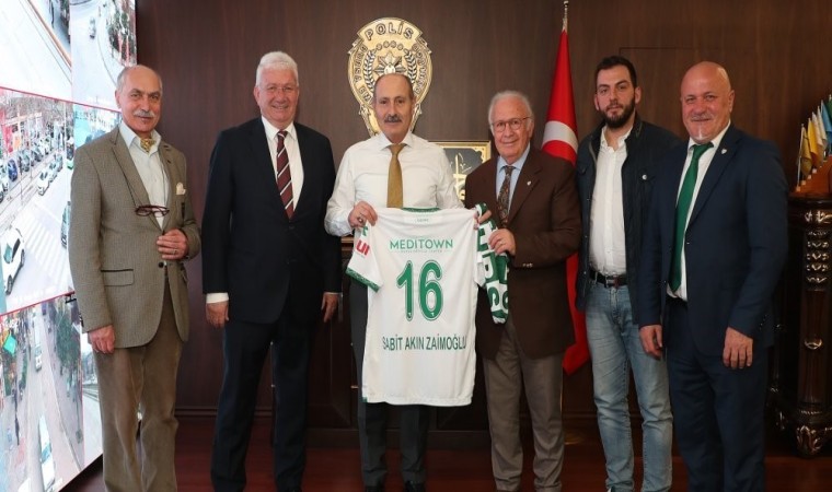 Bursaspor yönetimi, Bursa İl Emniyet Müdürü Dr. Sabit Akın Zaimoğlunu ziyaret etti