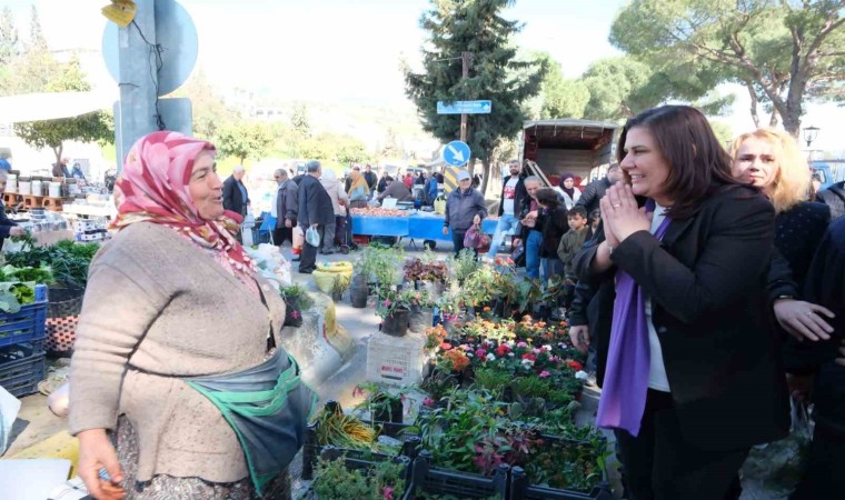 Çerçioğlu, Cumartesi Pazarında vatandaşlarla bir araya geldi