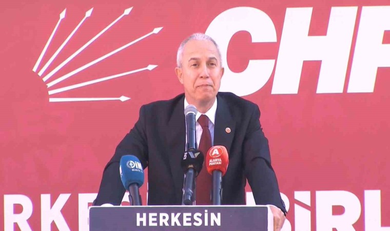 CHP Alanya Belediye Başkan Adayı seçim ofisini besmele ile açıp, davetilerin kandilini kutladı