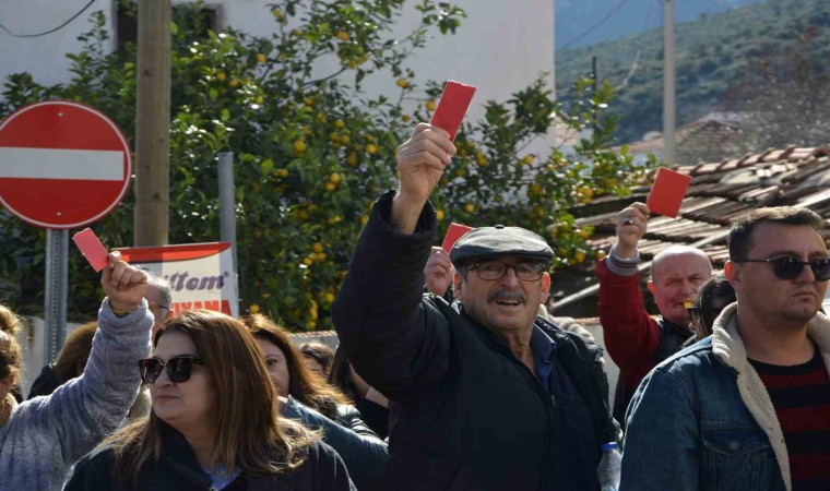 CHP Karaburunda Nurşen Balcı tepkisi