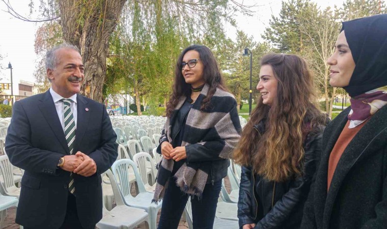 Çomaklı; “Öğrencilerimizi merkeze koyan bir anlayıştayız”