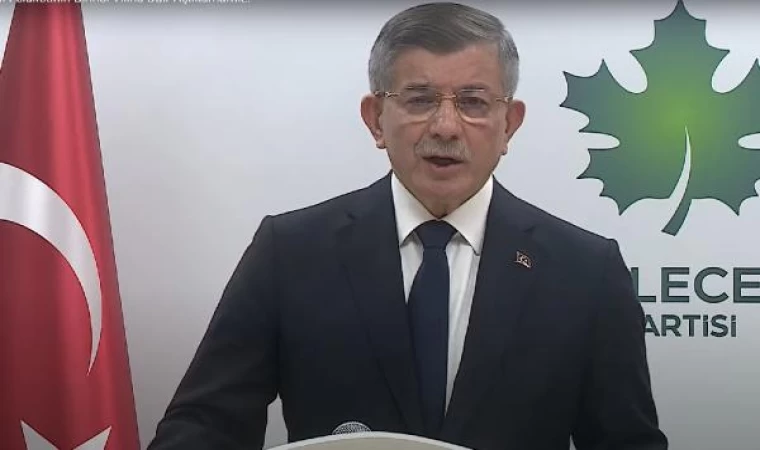 Davutoğlu: Deprem bölgesinde TOKİ evleri için verilen taahütler vaktinde yerine getirilmeli