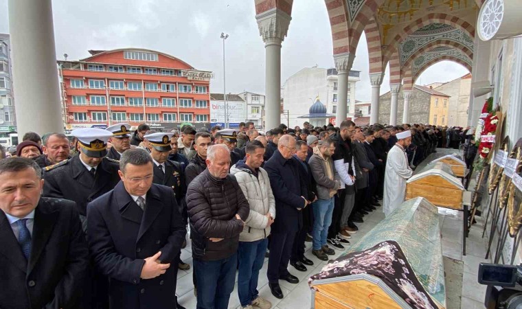 Dede ile torunu aynı günde ölmesi aileyi yasa boğdu