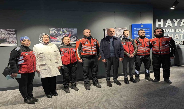 Depremzedeler, yaşadıklarını depremin yıl dönümünde Ümraniyede anlattı