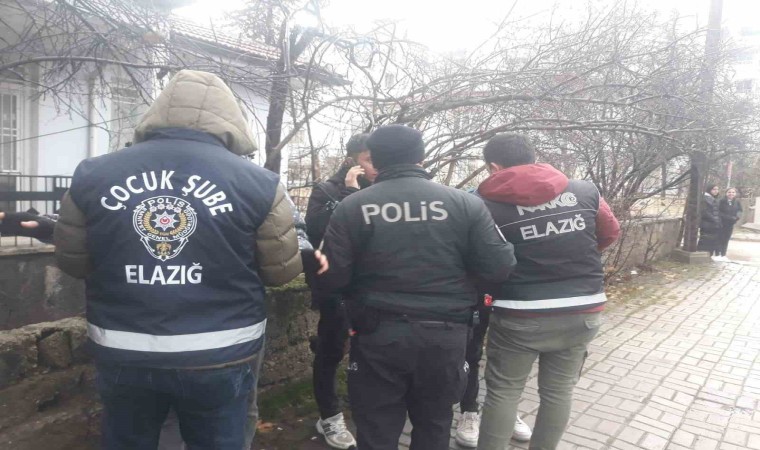 Elazığda polis ekipleri okul önlerinde kuş uçurtmuyor