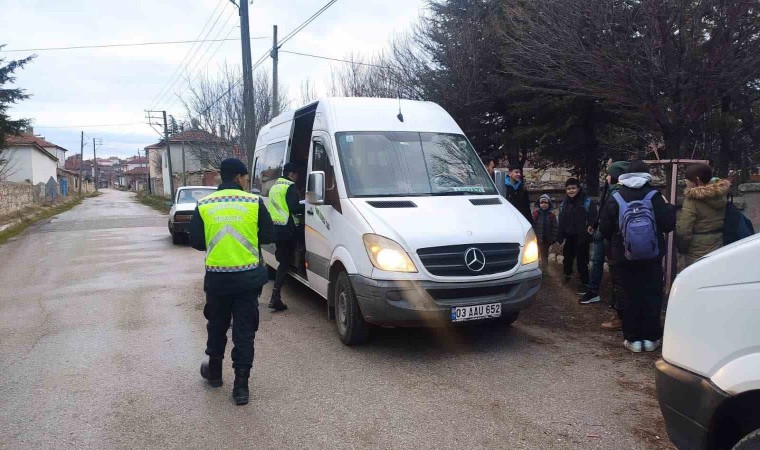 Emirdağda servis araçlarına yönelik denetim