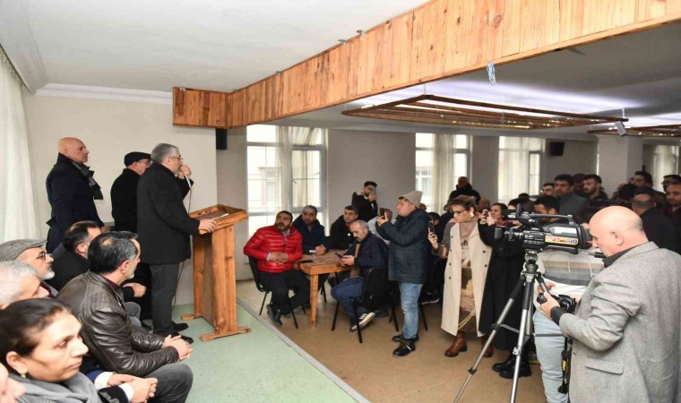 Esenyurt Belediye Başkanı Bozkurtun tekrar aday gösterilmesi için basın toplantısı yapıldı