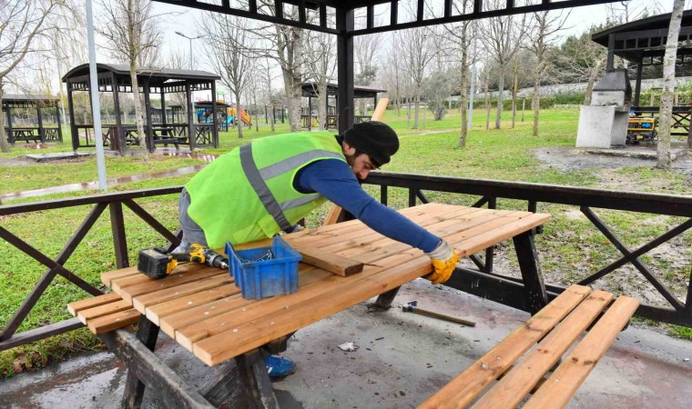 Esenyurtta parklar bahara hazırlanıyor