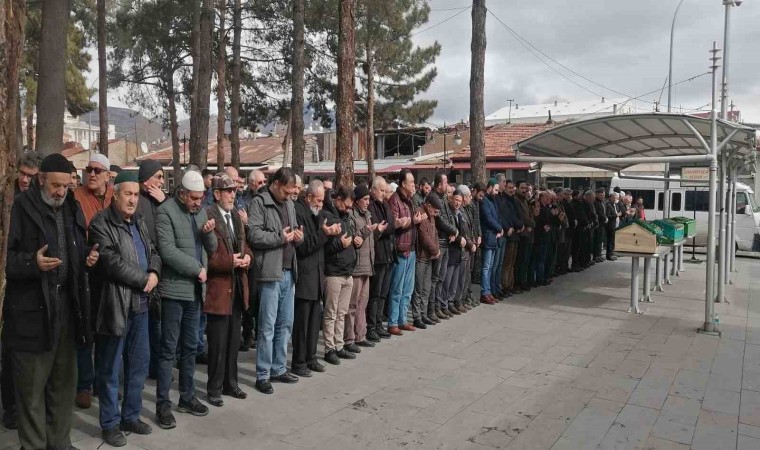 Eski Erzincan Senatörü Özen, son yolculuğuna uğurlandı