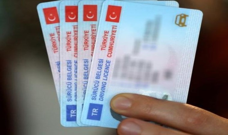 Eski tip ehliyetlerin değiştirilmesi için son gün 31 Aralık 2024