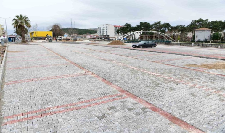 Ezinede ücretsiz Açık Otopark ve Cep Otoparkı İnşaatı tamamlanmak üzere