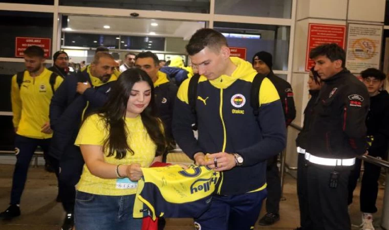 Fenerbahçe, Antalya’da coşkuyla karşılandı